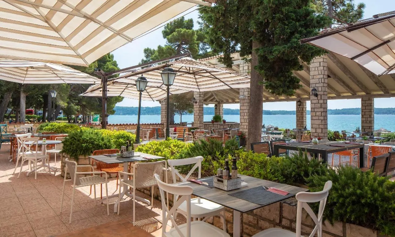 Holiday park Aminess Sirena - Holiday Homes Classic Novigrad